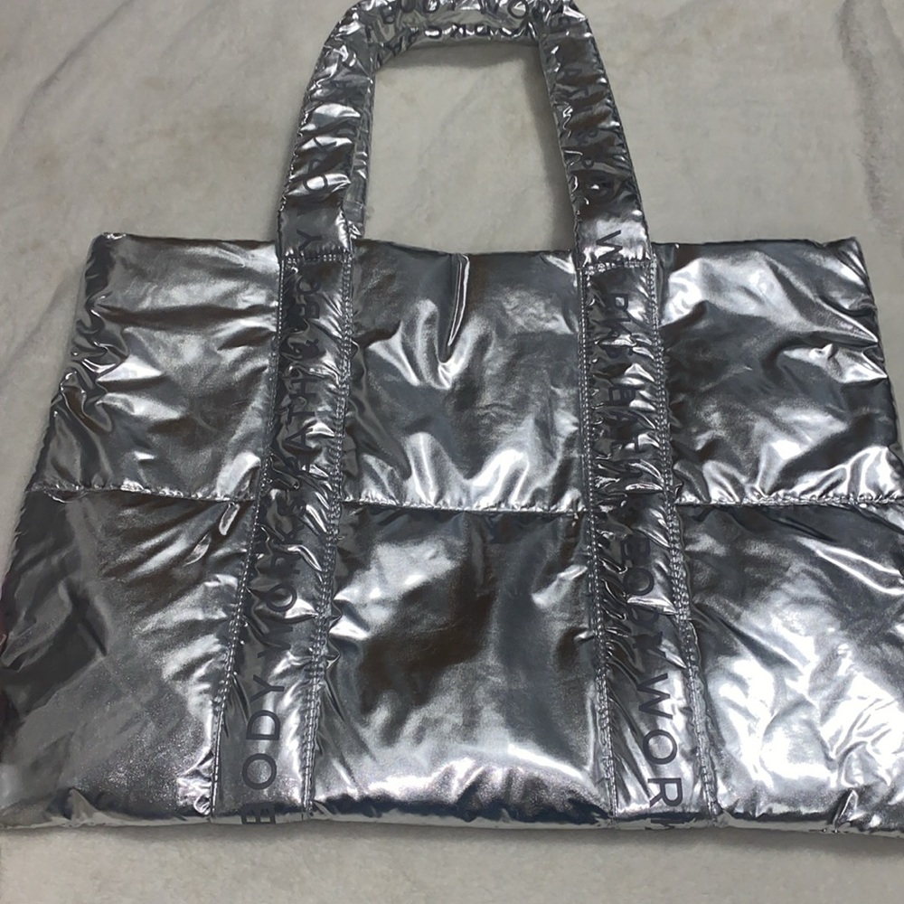 NWT Bath and Body Works silver bag with Disney Princess Belle set - Picture 4 of 15